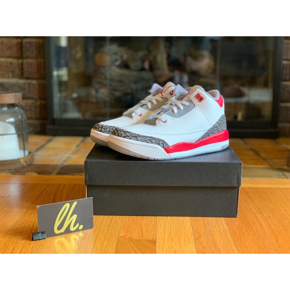 Size 3y Air Jordan 3 Retro “Fire Red” Athletic Basketball Shoes DM0966-160 - Picture 2 of 6